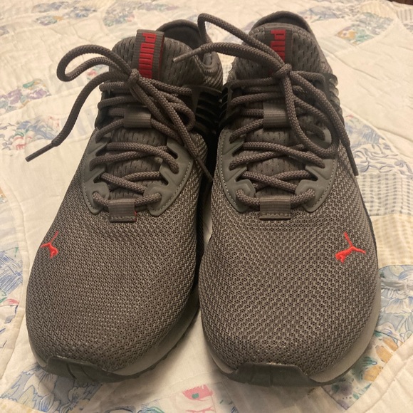 Puma running shoes - Picture 2 of 7